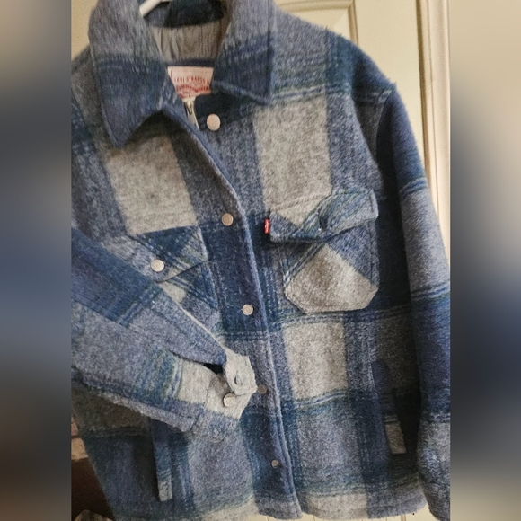 Levi's Other - Levis Plaid Insulated Jacket